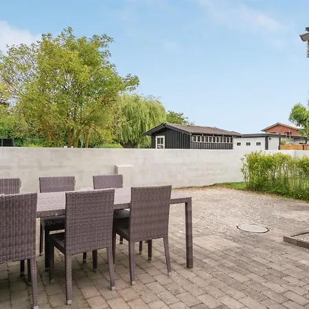 Gunlef - 50m From The Sea By Interhome