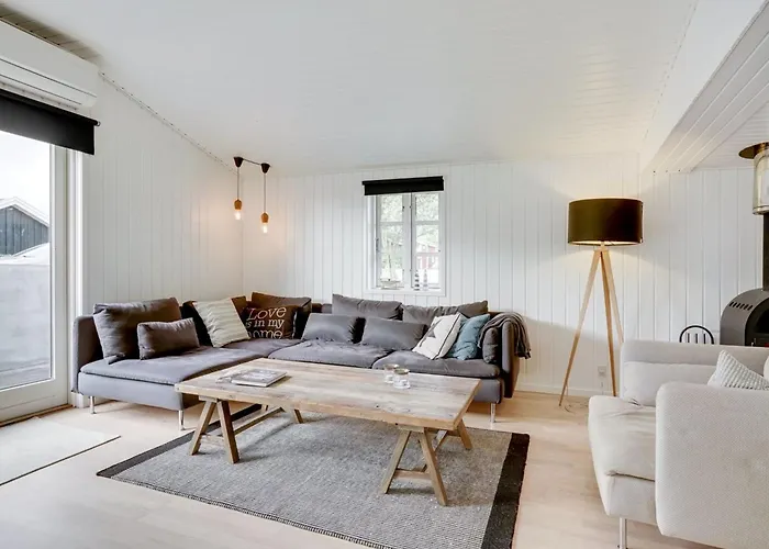 Gunlef - 50m From The Sea By Interhome *